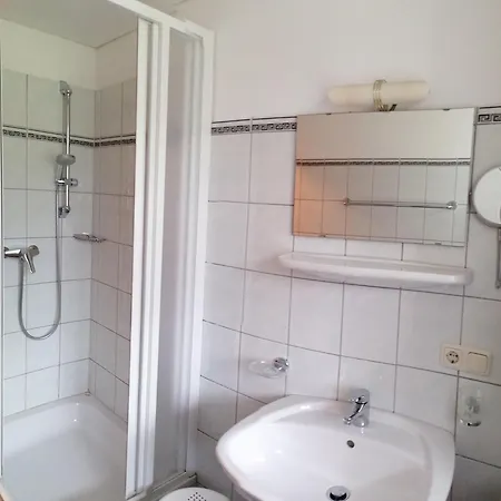 Lenzerhof Çiftlik konaklama *