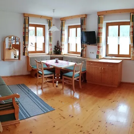 Farm stay Lenzerhof *