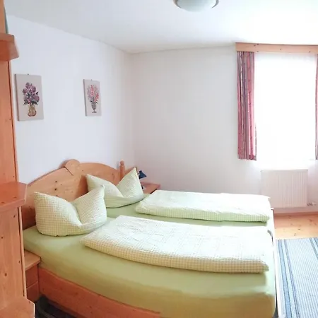 Farm stay Lenzerhof