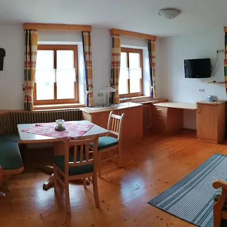 Lenzerhof Farm stay Graen
